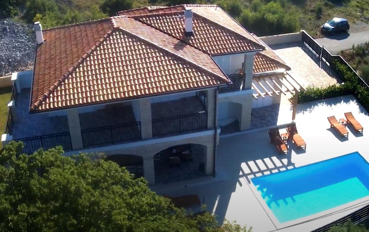 Villa Holiday Linardići Exteriér fotografie