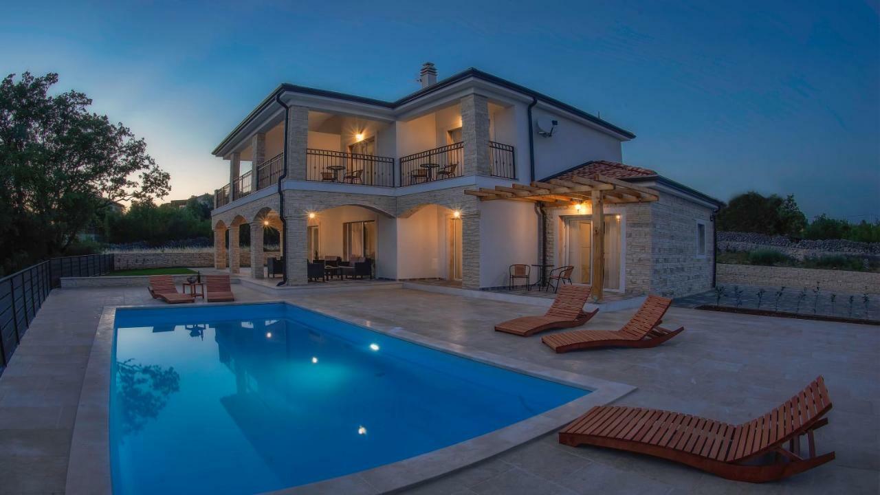 Villa Holiday Linardići Exteriér fotografie